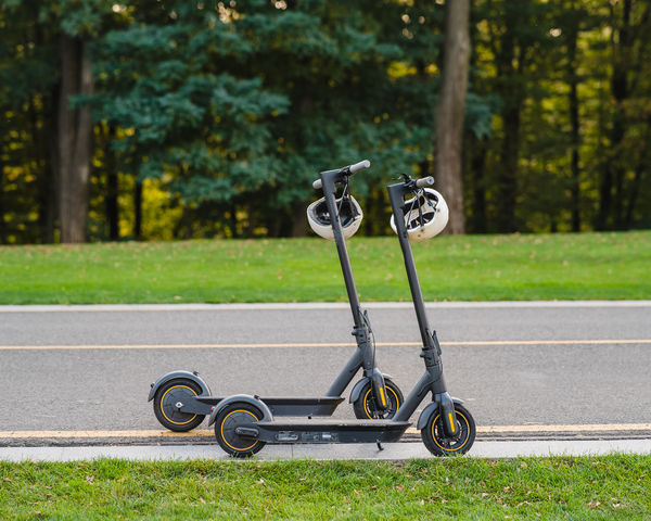 Helm verplicht op e-steps met een maximumsnelheid van meer dan 20 km/u